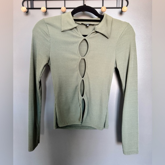 Missguided Olive Green Cut Out Crop Top - Picture 1 of 4